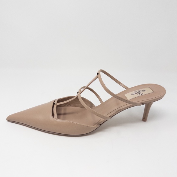 Valentino Garavani Rockstud Wispy 50 Pointed Nude Mules Pumps Size 42 EU